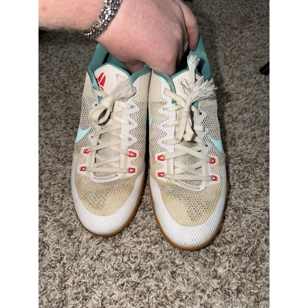 Size 10 - Nike Kobe 11 EM Low Summer 2016 Miami White Teal 836183-103 - Picture 8 of 8